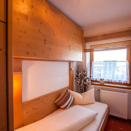Gaestehaus Woeberlerhof Guest house *
