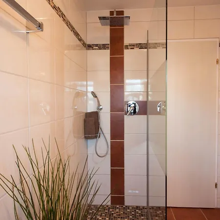 Gaestehaus Woeberlerhof Эрвальд